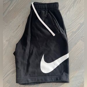 Black Nike fleece basketball shorts size small
